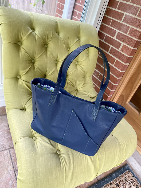 Commuter tote bag