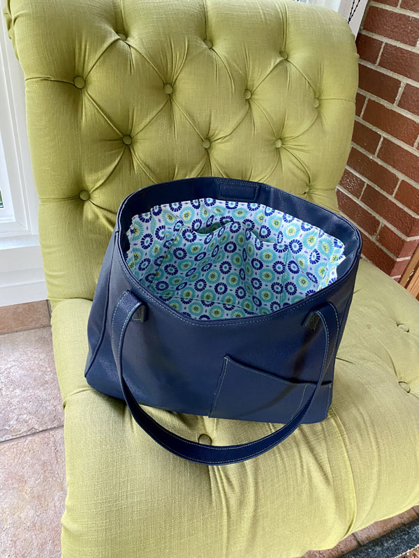 Commuter tote bag